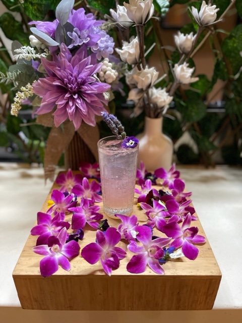 Summer Sunset - Cocktail With Edible Flowers